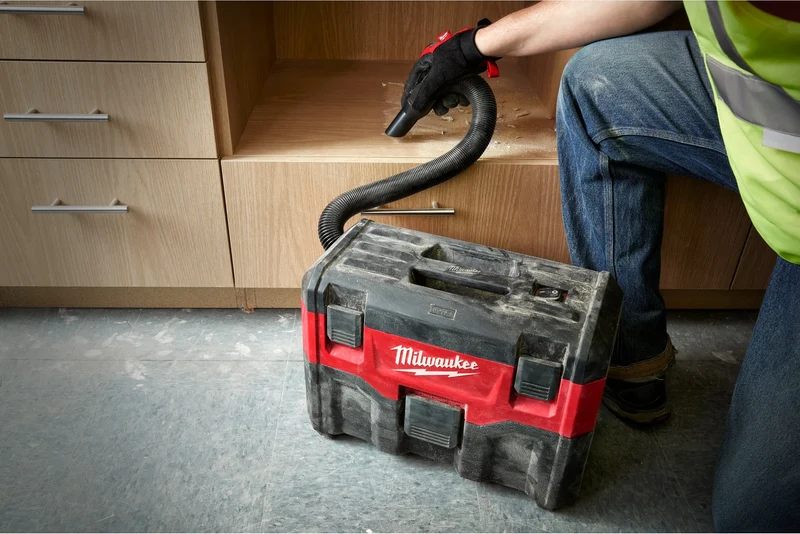 Aspirateur eau et poussière Milwaukee M18 VC2-0 18V - 4933464029