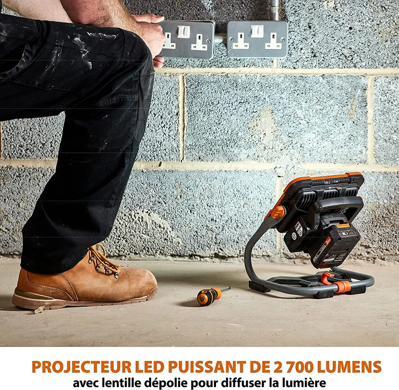 Projecteur sans fil Evolution R2700WLT-LI avec batterie 2Ah et chargeur