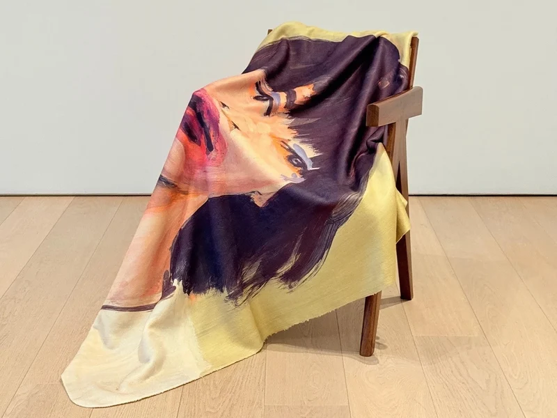 Claire Tabouret Couverture « Makeup » (rouge et violet)