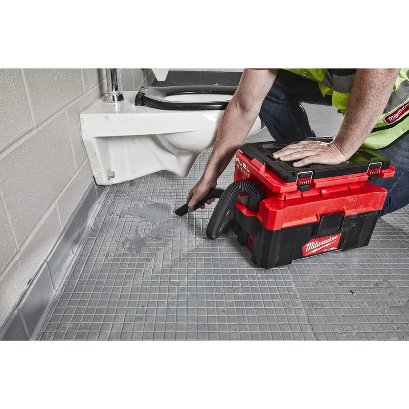 Aspirateur eau et poussière PACKOUT M18 FUEL - 4933478187 Milwaukee
