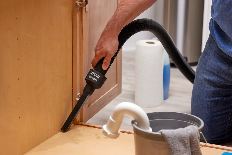 UNIVERSALFIT Wet/Dry Crevice Tool