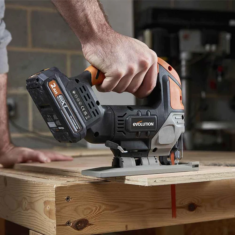 Scie sauteuse sans fil Evolution R90JGS-Li avec 5 lames multi-matériaux avec batterie 2Ah et chargeur