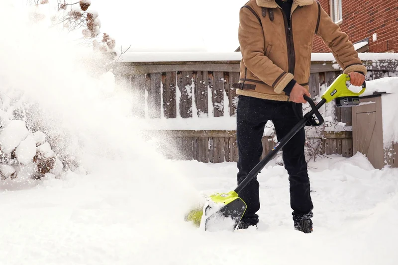 18V ONE+ 10" Snow Shovel Kit