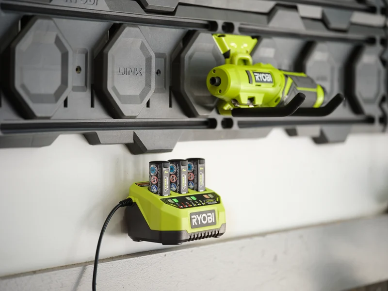 USB Lithium 3-Port Charger