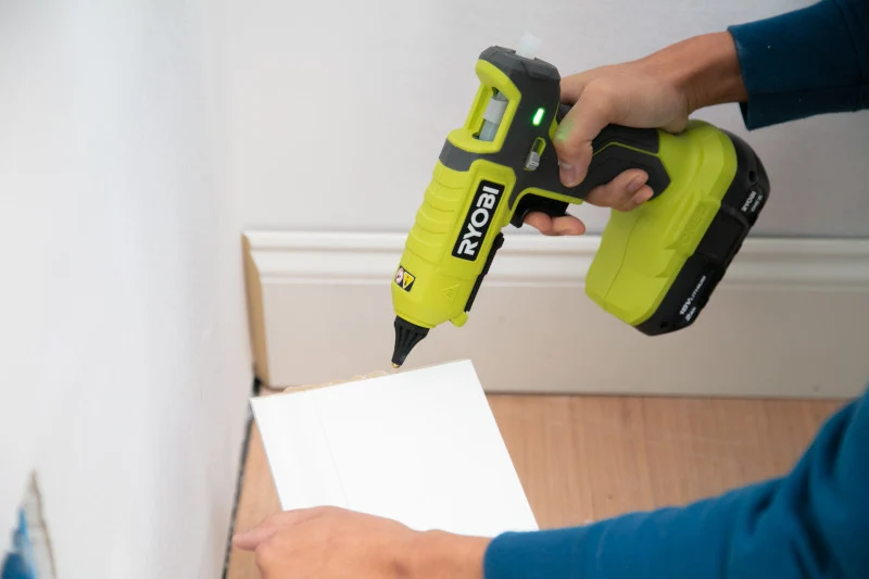 18V ONE+ Dual Temperature Glue Gun