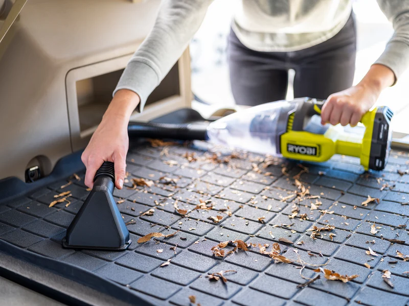 18V ONE+ Hand Vacuum