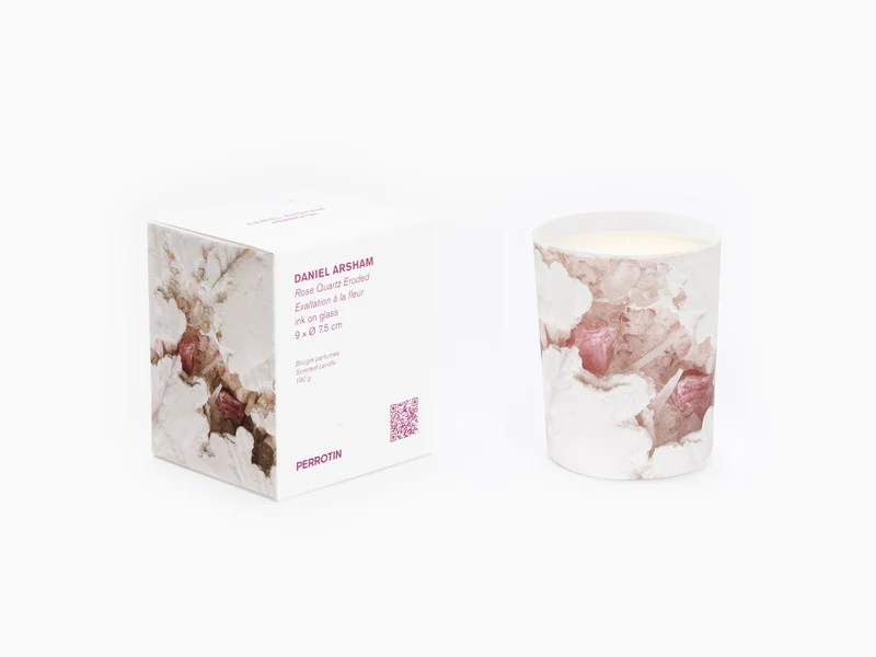 Perrotin x Daniel Arsham - Bougie Exaltation à la fleur en quartz rose érodé