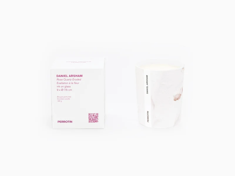 Perrotin x Daniel Arsham - Bougie Exaltation à la fleur en quartz rose érodé