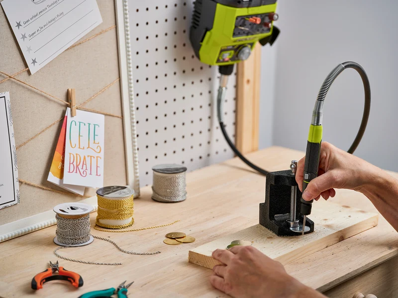 18V ONE+ Rotary Tool Station