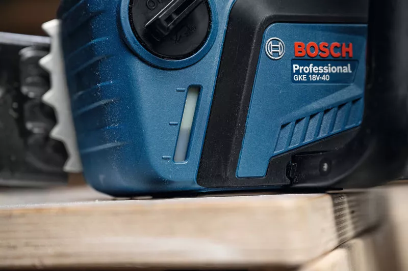 Tronçonneuse à batterie Bosch Pro 18V guide 40cm GKE 18V-40 Solo Biturbo - 06008D3000 Bosch