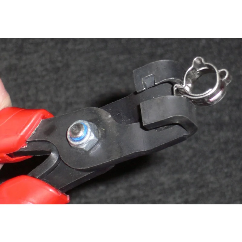 [DM.CC] Pince automatique pour colliers