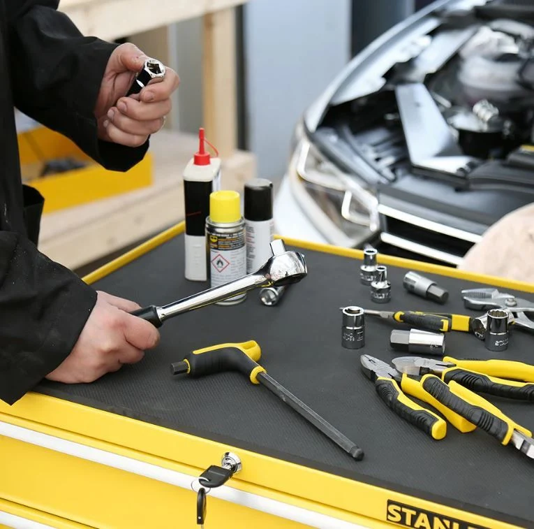 Servante d'atelier jaune en métal 4 tiroirs Stanley STMT1-75063