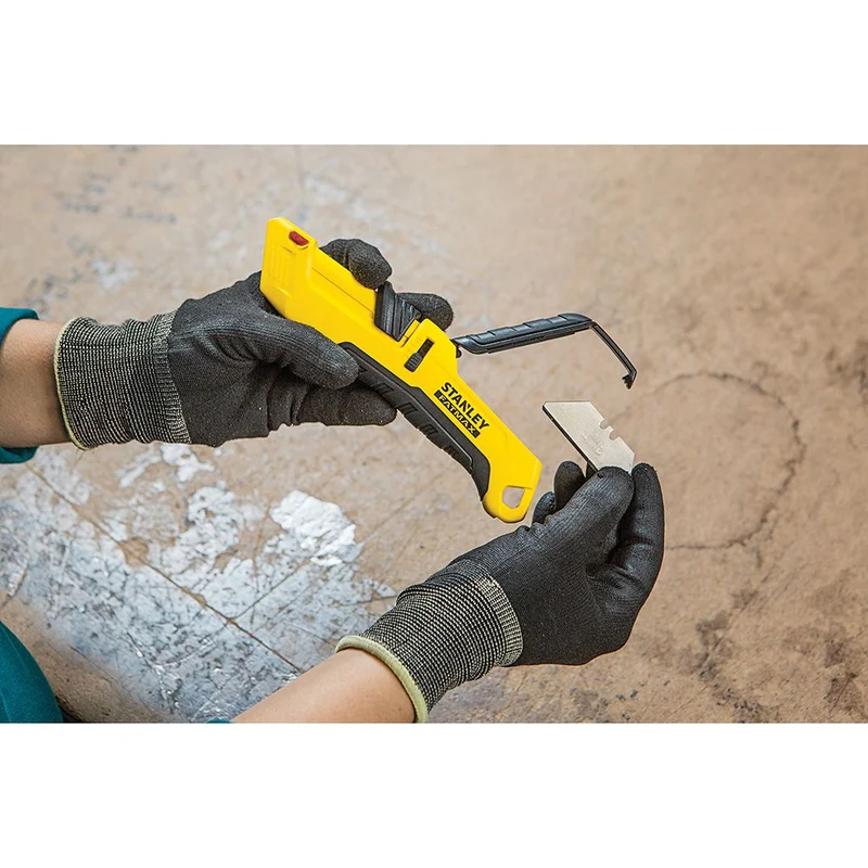 Couteau De Sécurité Bimatière À Lame Auto-Rétractable Fatmax Stanley FMHT10365-0