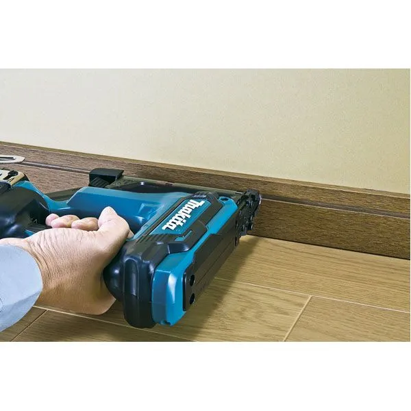 Cloueur 18V Li-Ion 5 Ah Makita DPT353RTJ