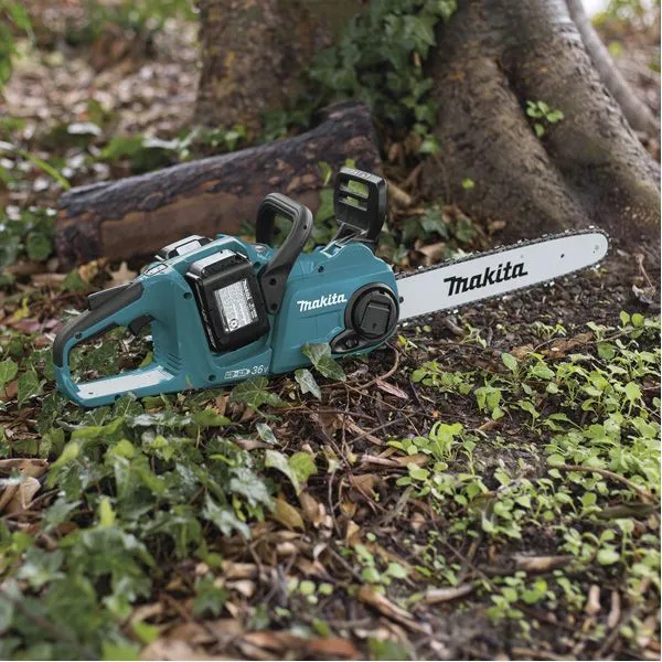 Tronçonneuse à batterie 36V 2x18V Li-Ion 35 cm DUC353RF2 MAKITA