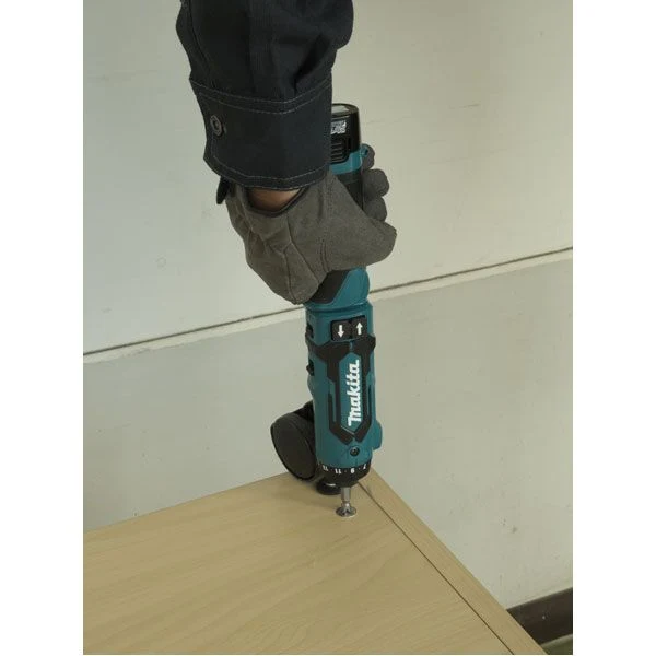 Tournevis électrique 7,2V Li-Ion 1,5 Ah 5,6 Nm DF012DSE Makita