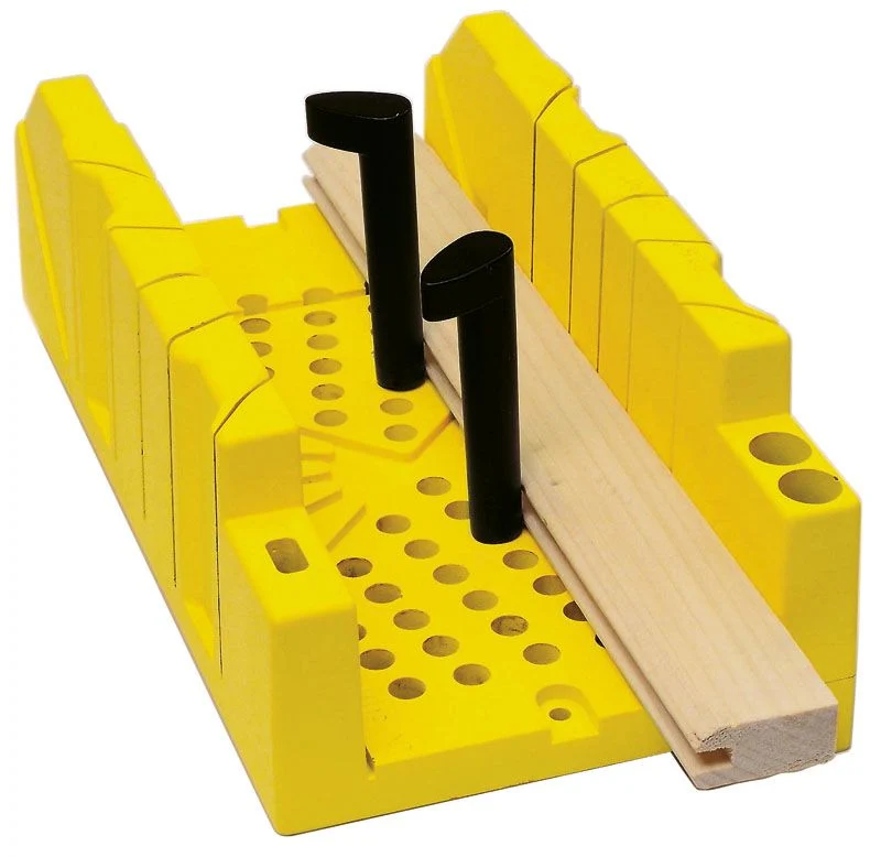 Boite A Coupe En Plastique Avec Cales Excentriques Stanley 1-20-112