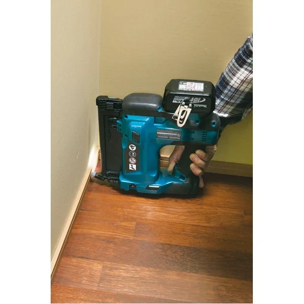 Cloueur 18V Li-Ion (Produit seul) Makita DBN500ZJ
