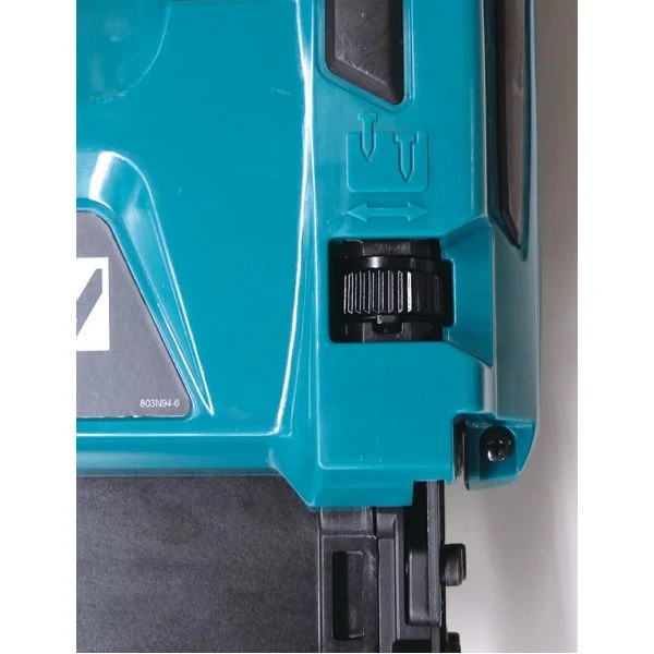 Cloueur 18V Li-Ion (Produit seul) Makita DBN500ZJ