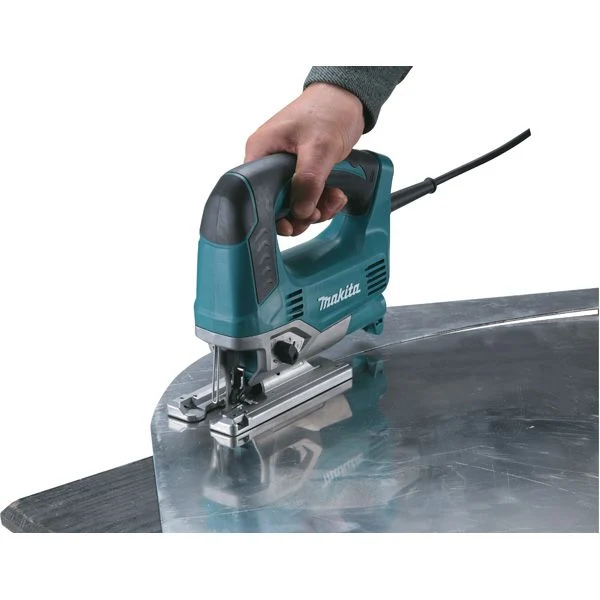 Scie sauteuse 650W MAKITA JV0600J