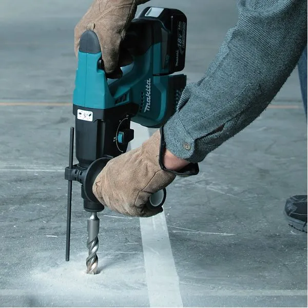 Perforateur-burineur SDS-Plus 18 V Li-Ion 2x5Ah 24 mm Makita DHR243RTJ